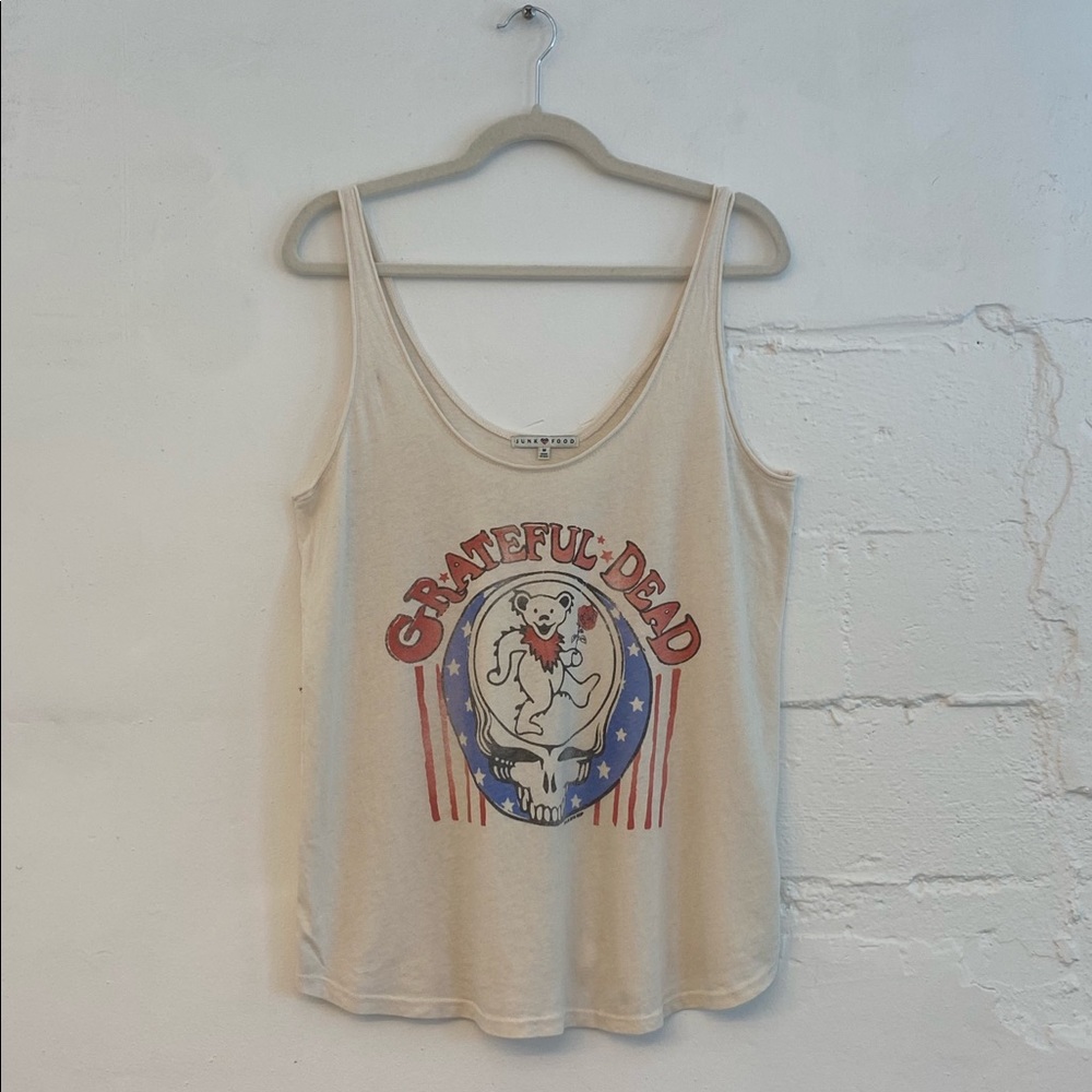 Graphic Tank